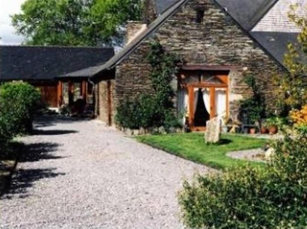 Chambre D'Hotes Saint Jacob Relais De Chasse Du XVIII Siecle Les Fougerêts Екстериор снимка